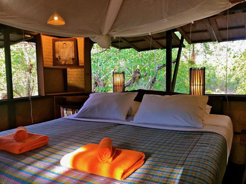 Baba Ecolodge Ko Phra Thong Bilik gambar
